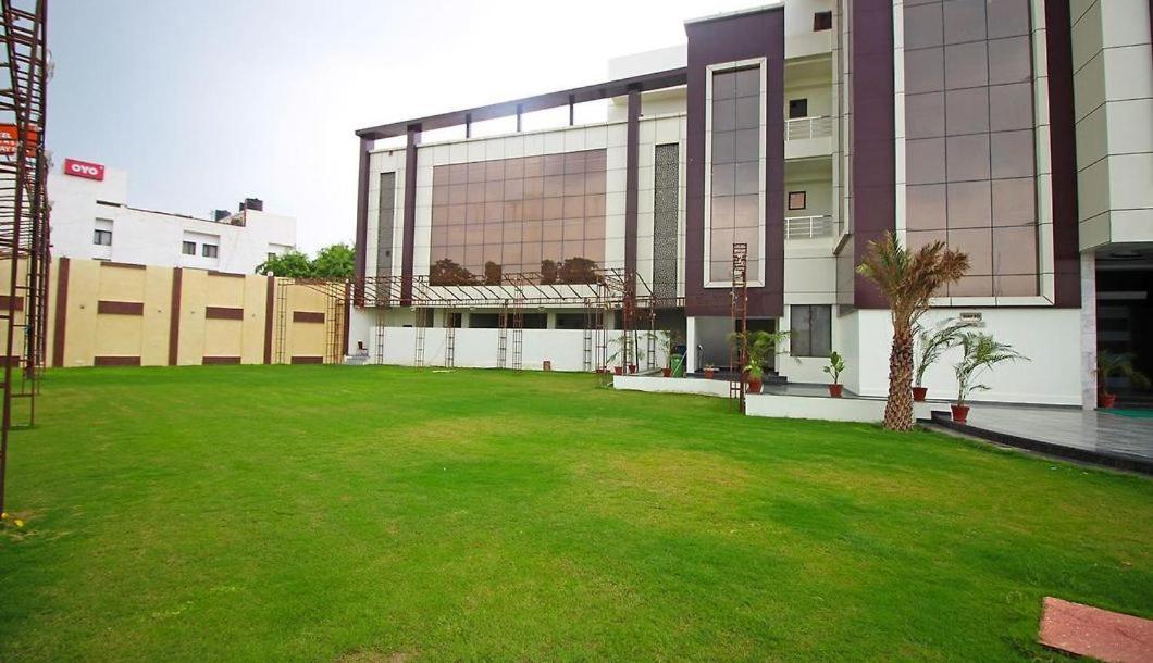 Hotel Opal Courtyard آغْرا المظهر الخارجي الصورة