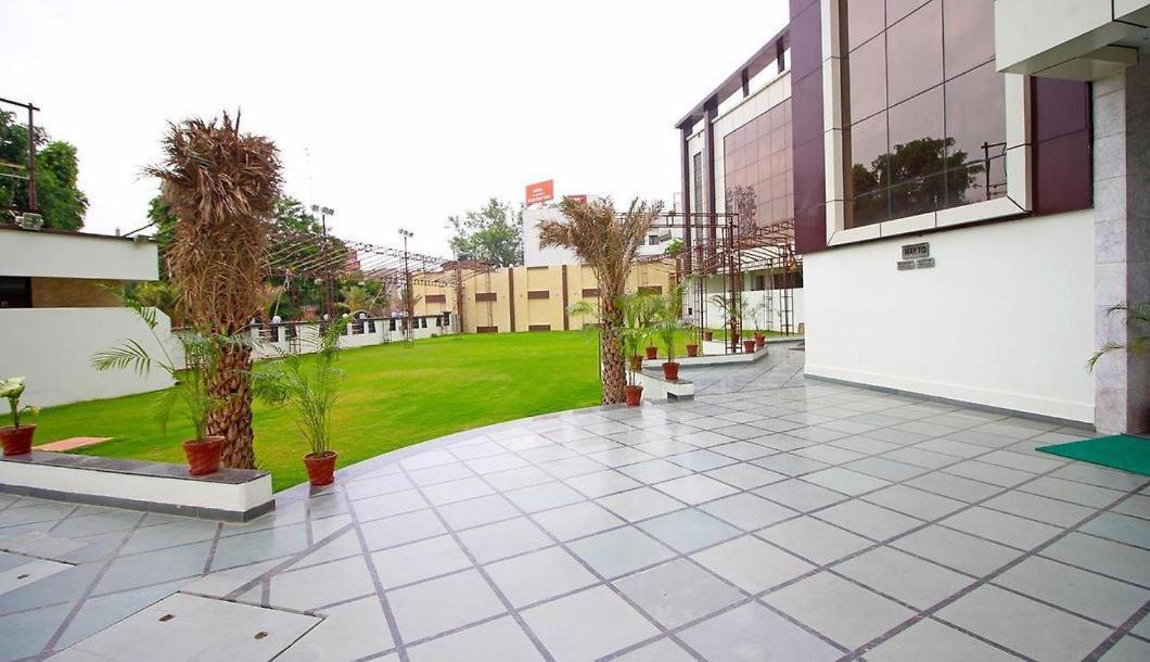 Hotel Opal Courtyard آغْرا المظهر الخارجي الصورة