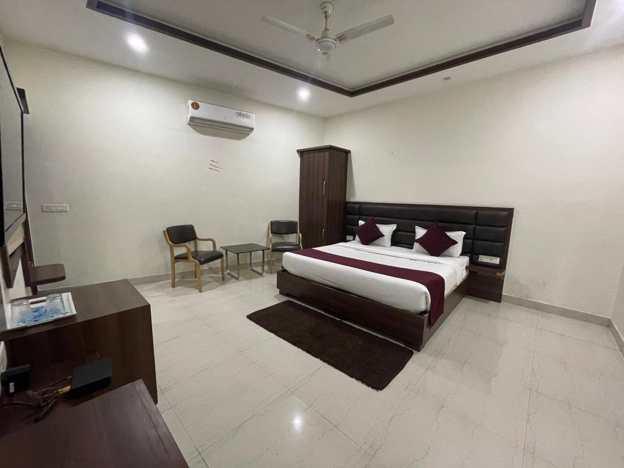 Hotel Opal Courtyard آغْرا المظهر الخارجي الصورة