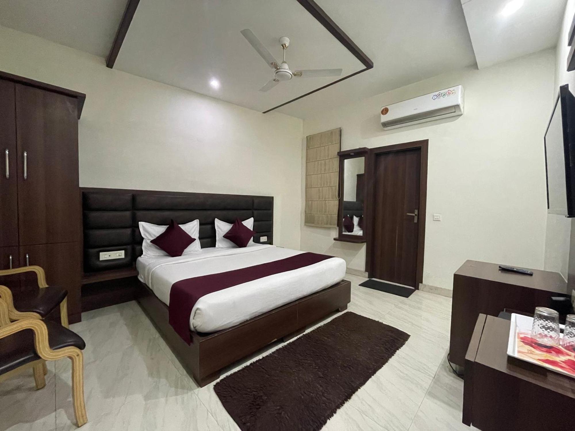 Hotel Opal Courtyard آغْرا المظهر الخارجي الصورة